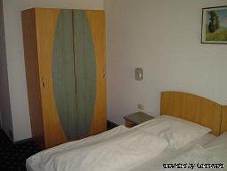 Lorenz Hotel Zentral Nuremberg Chambre photo